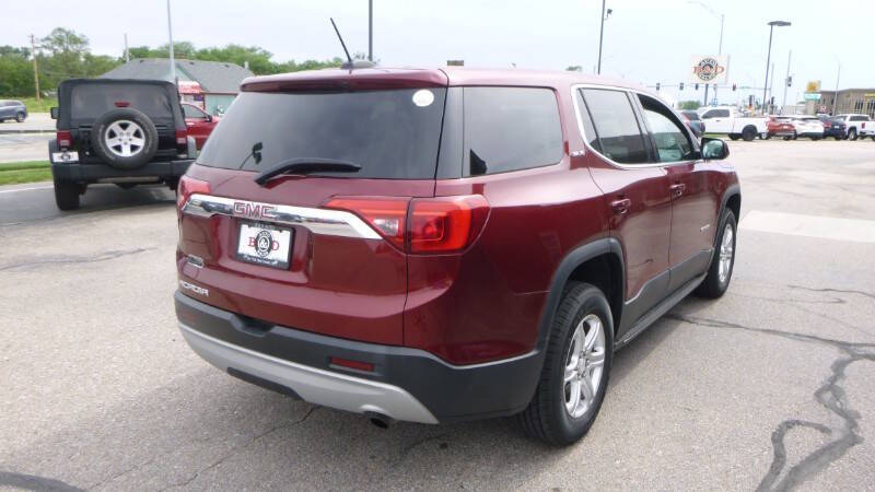 2017 GMC Acadia SLE-1