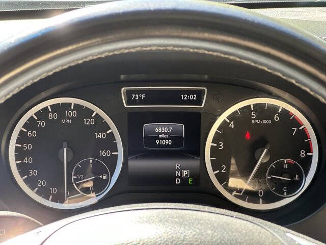 2017 Infiniti QX30 Premium