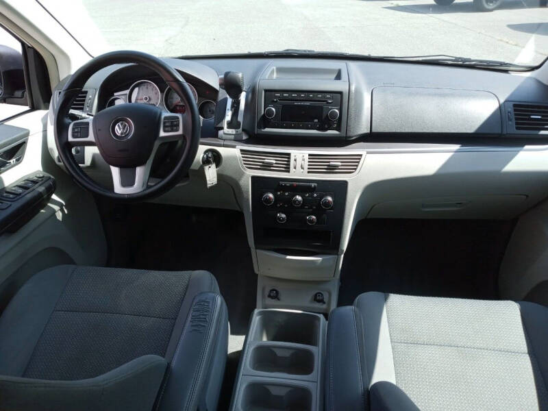 2012 Volkswagen Routan S