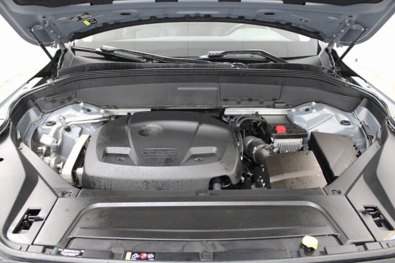 2020 Volvo XC90 T5 Momentum