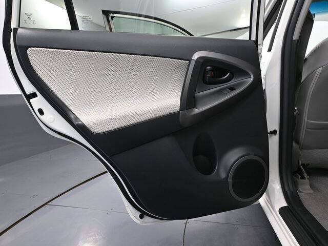 2012 Toyota RAV4 EV