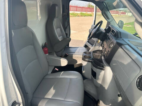 2012 Ford E-Series E-450 SD