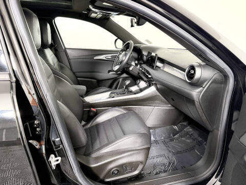 2024 Alfa Romeo Tonale Hybrid Ti