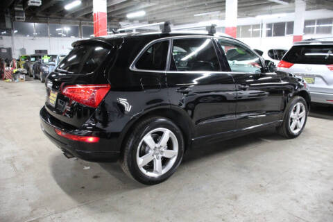 2011 Audi Q5 2.0T quattro Premium Plus