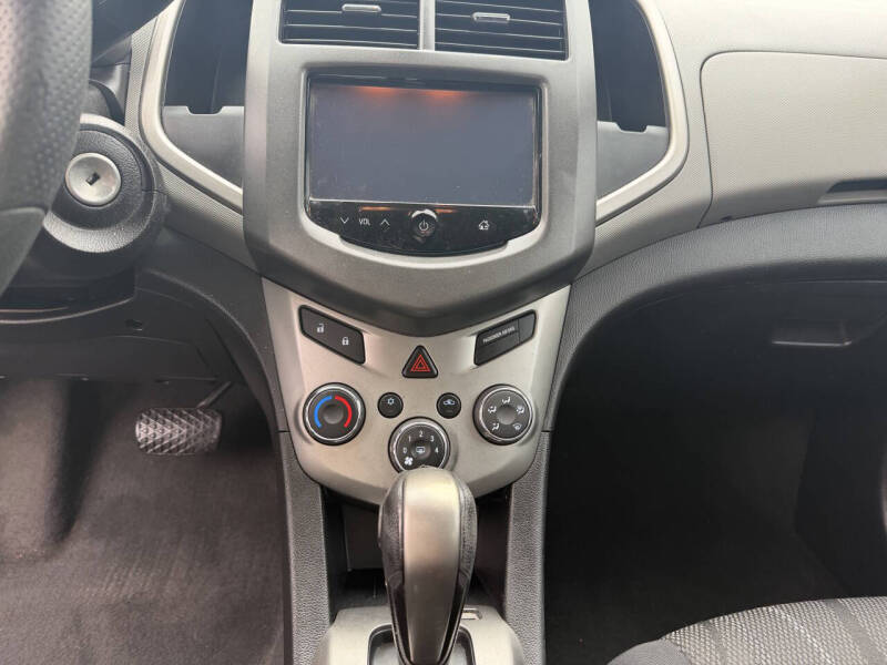 2016 Chevrolet Sonic LT Auto