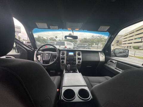 2017 Ford Expedition EL XLT
