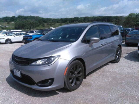 2018 Chrysler Pacifica Touring L Plus