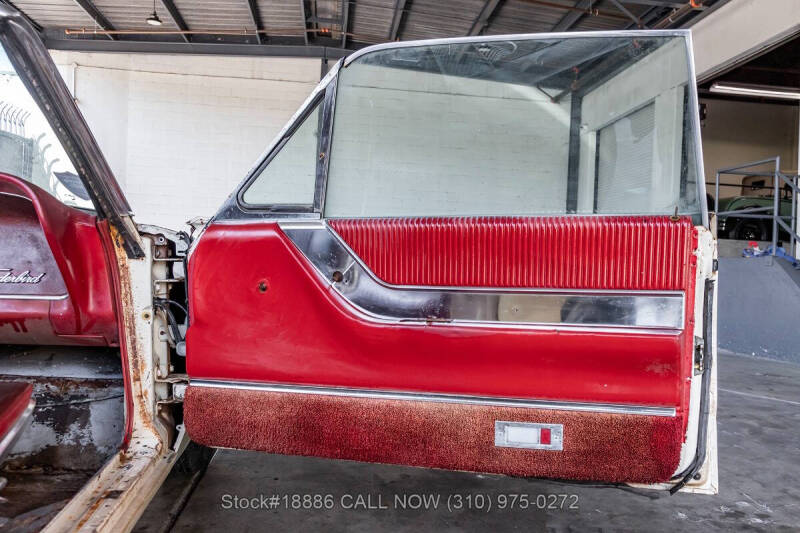 1965 Ford Thunderbird