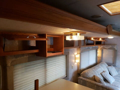 1999 Freightliner XC Chassis