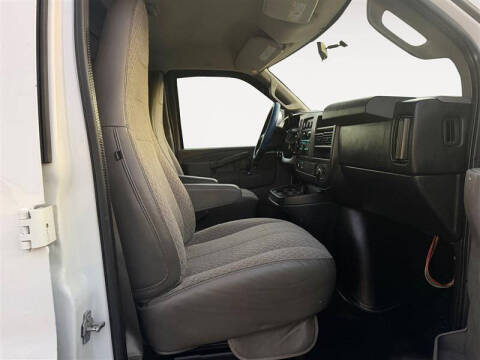 2016 Chevrolet Express 2500