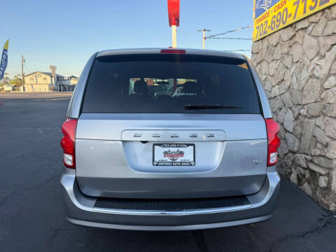 2016 Dodge Grand Caravan R/T