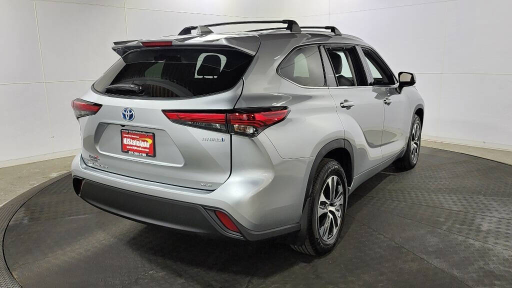 2022 Toyota Highlander Hybrid for sale at NJ Car Buyer in Jersey City, NJ