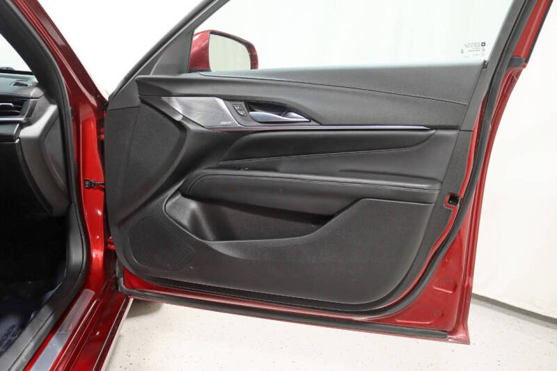 2021 Cadillac CT4 Luxury