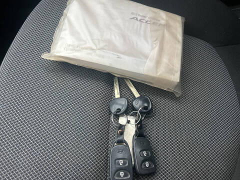 2013 Hyundai Accent GS