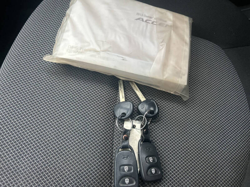 2013 Hyundai Accent GS