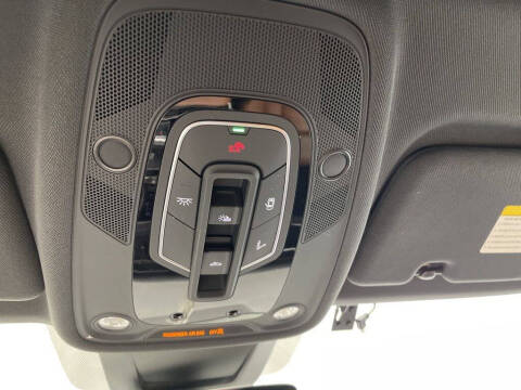 2022 Audi Q8 quattro Premium Plus 55 TFSI