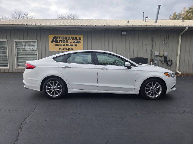 2017 Ford Fusion SE