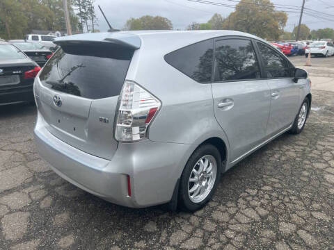 2012 Toyota Prius v Two