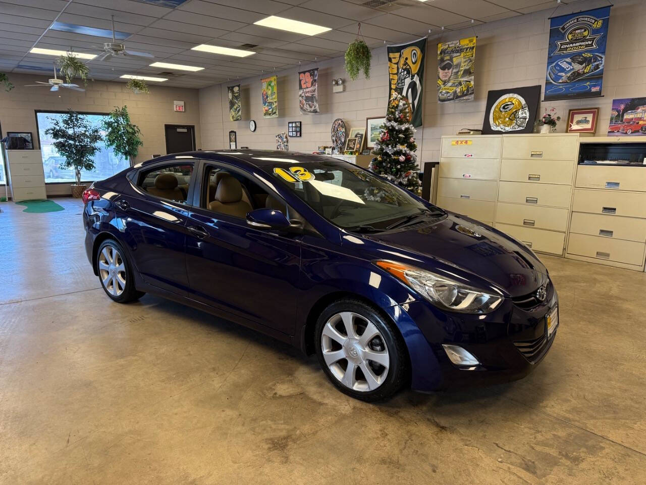 2013 Hyundai Elantra Limited 4dr Sedan's photo