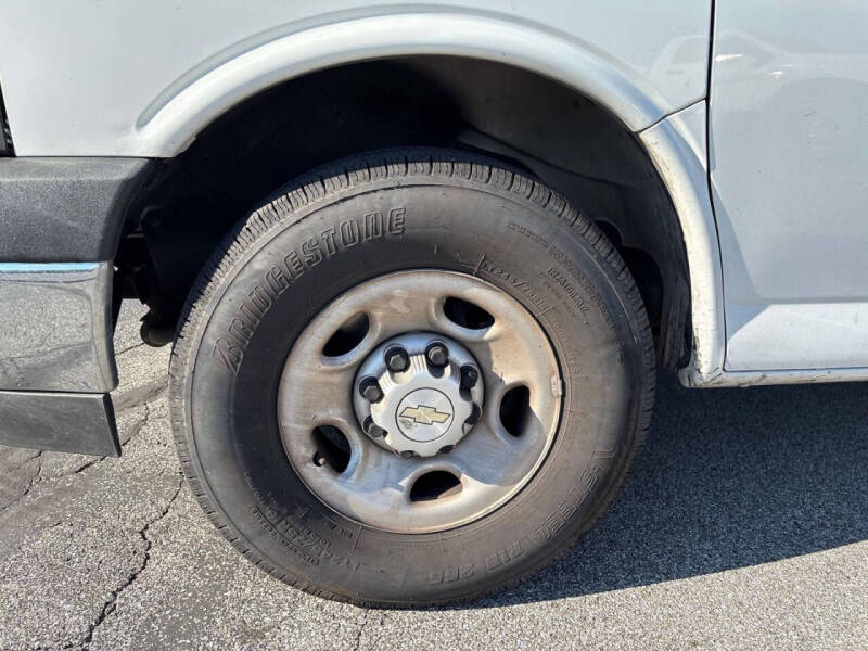 2021 Chevrolet Express 2500