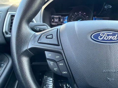 2023 Ford Edge SE