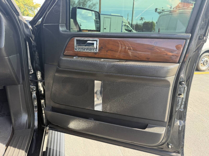 2014 Lincoln Navigator