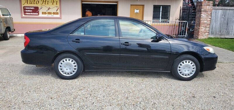 2004 Toyota Camry Standard
