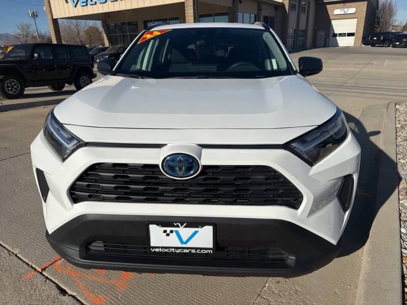 2024 Toyota RAV4 Hybrid LE