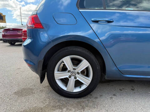 2017 Volkswagen Golf TSI Wolfsburg Edition