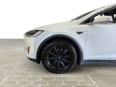2020 Tesla Model X Long Range
