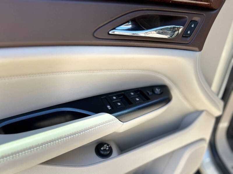 2013 Cadillac SRX Performance Collection