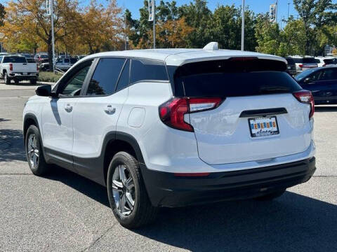 2023 GMC Terrain SLE