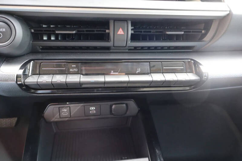 2024 Toyota Prius LE