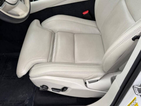 2023 Volvo XC90 Recharge T8 Ultimate Bright Theme 7P