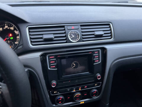 2017 Volkswagen Passat 1.8T S