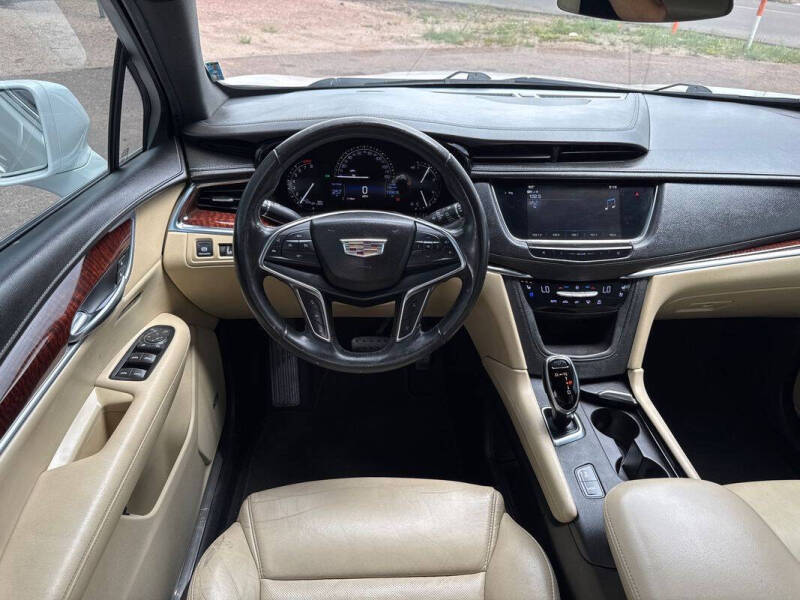 2018 Cadillac XT5 Premium Luxury