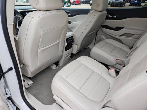 2022 GMC Acadia Denali