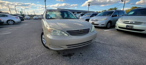 2004 Toyota Camry for sale at AUTOLUXGROUP in Lakewood NJ