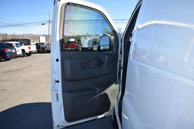 2021 Chevrolet Express 2500