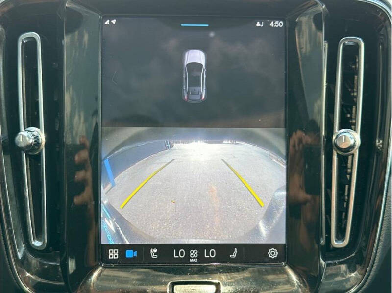 2022 Volvo C40 Recharge Pure Electric P8