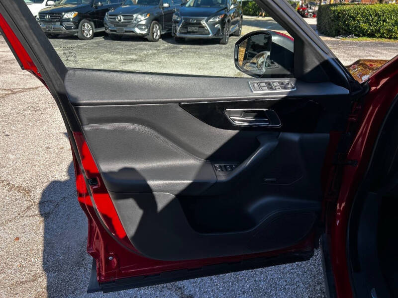 2020 Jaguar F-PACE 25t Premium