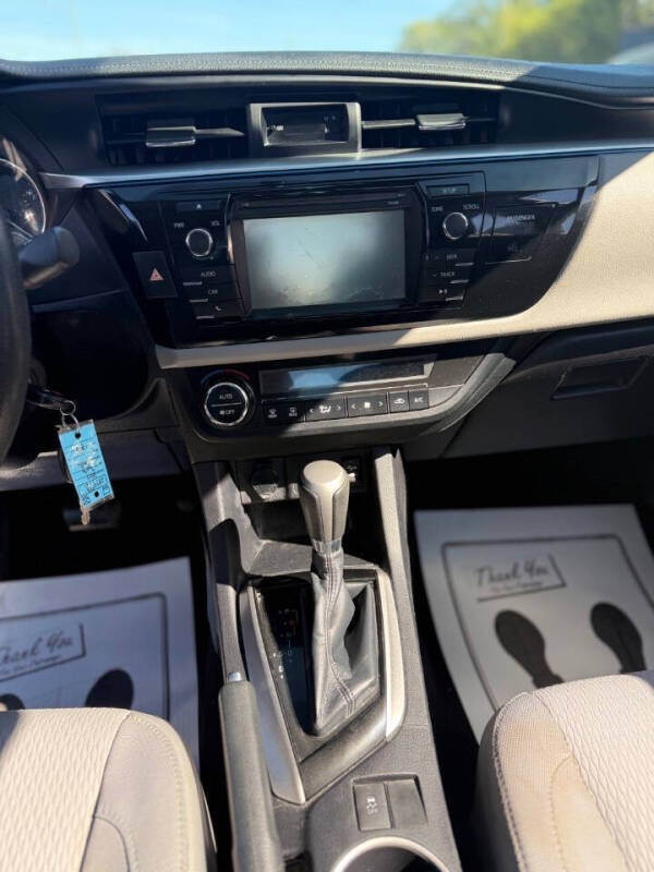 2015 Toyota Corolla LE Plus