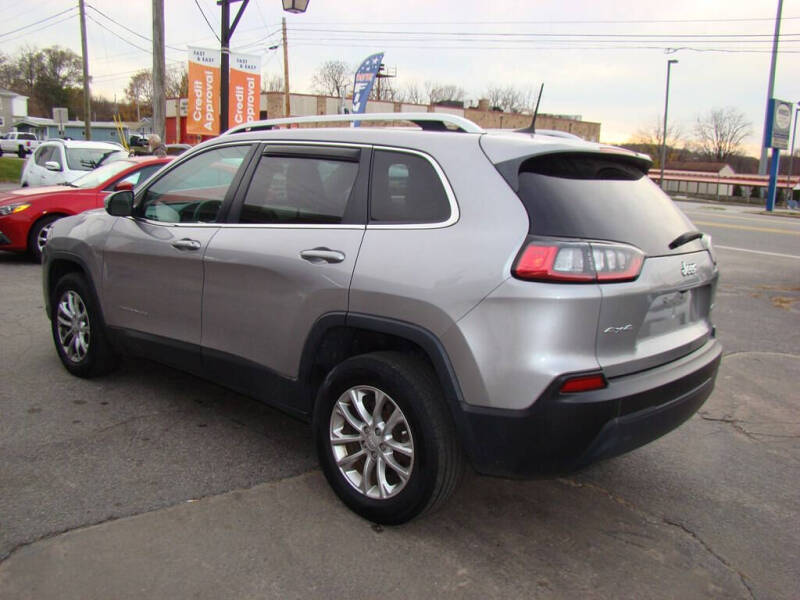 2019 Jeep Cherokee Latitude photo 6