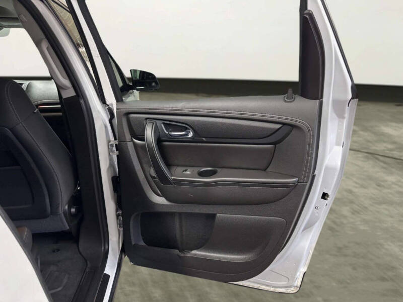 2016 GMC Acadia SLE-2