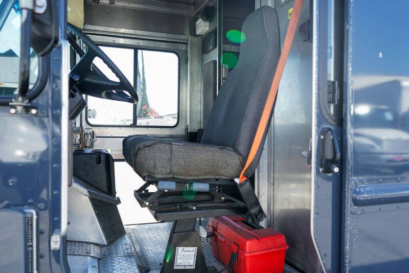 2020 Freightliner MT45 Chassis