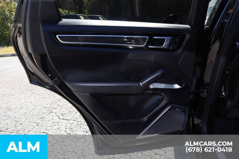 2021 Porsche Cayenne Turbo