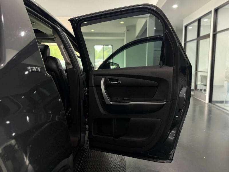 2011 Chevrolet Traverse LT