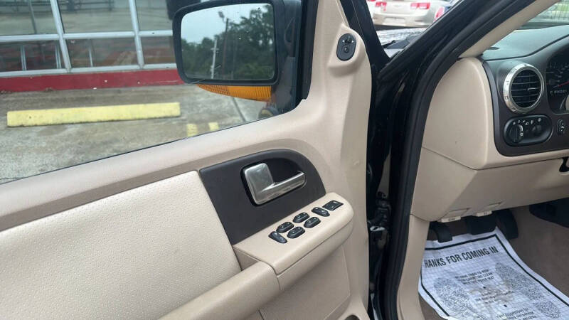 2004 Ford Expedition Eddie Bauer