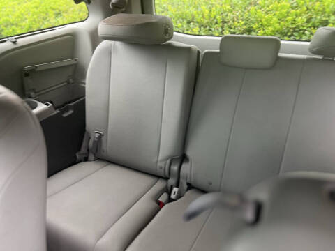 2016 Toyota Sienna XLE Premium 8-Passenger