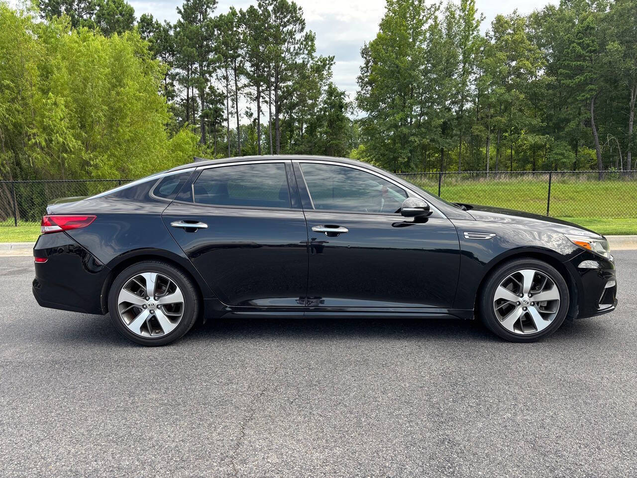  2019 Kia Optima S FWD   